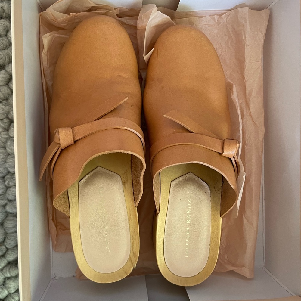 Loeffler Randal Roberta Clog sz 9